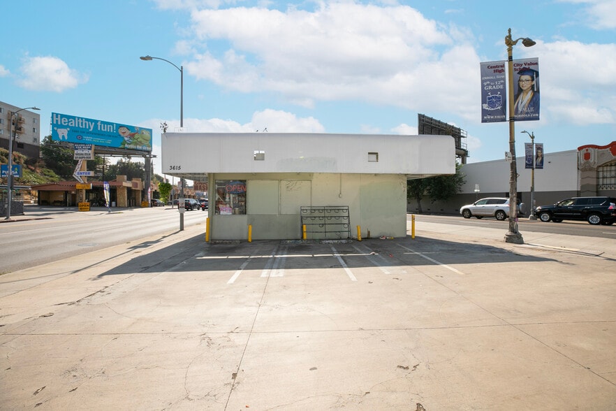 More Photos Of 3615 W Beverly Blvd, Los Angeles Freestanding For Lease