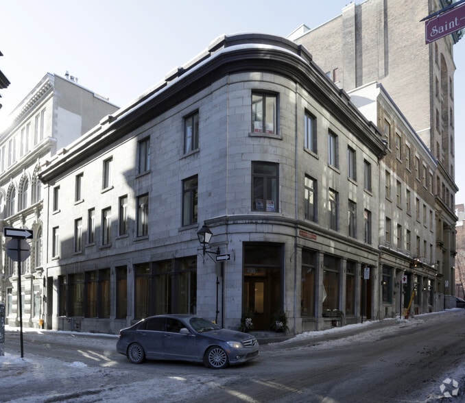 Primary Photo Of 430-434 Rue Saint-François-Xavier, Montréal Storefront Retail Residential For Lease