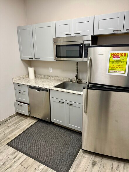 More Photos Of 2578 S Curry St, Carson City Freestanding For Lease