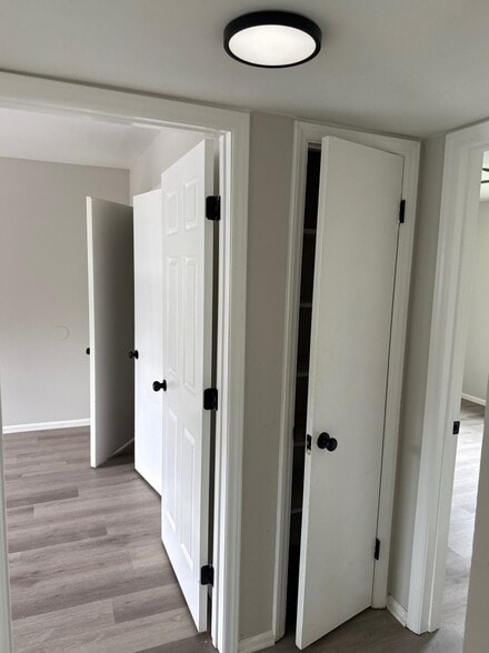 More Photos Of 2607 Cedarhurst Dr, Charlotte Apartments For Sale