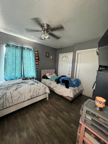 More Photos Of 714 E 108th St, Los Angeles Apartments For Sale