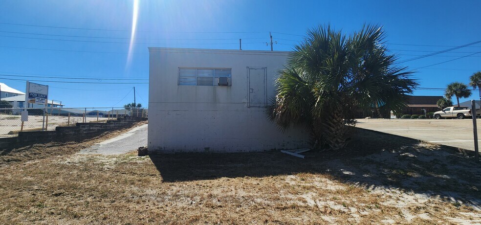 More Photos Of 16610 Front Beach Rd, Panama City Beach Freestanding For Sale