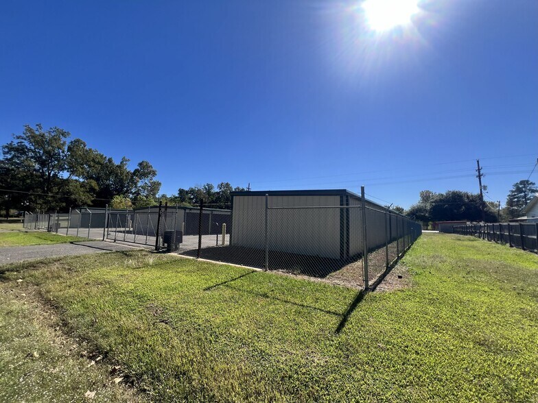 Primary Photo Of 408 Keith st, Kennard Specialty For Sale