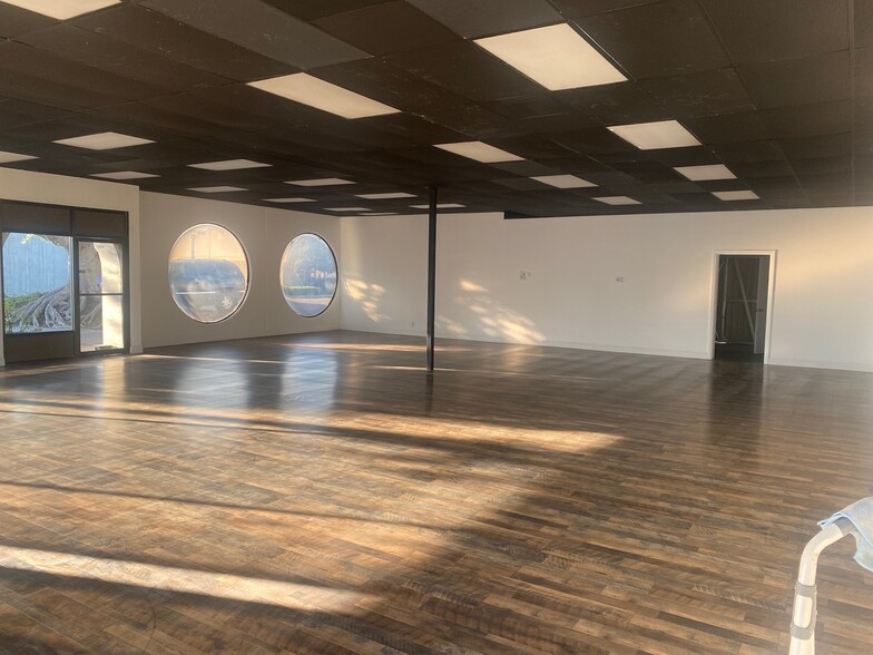 More Photos Of 18433-18463 Amistad St, Fountain Vly, Fountain Valley Unknown For Lease