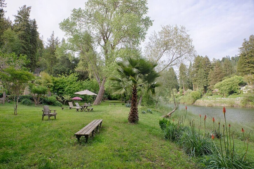 More Photos Of 20250 Highway 116, Monte Rio Hotel For Sale