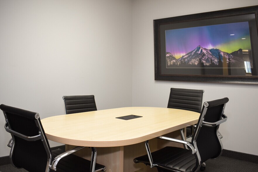 More Photos Of 602 12th Ave SW, Calgary Office For Sale