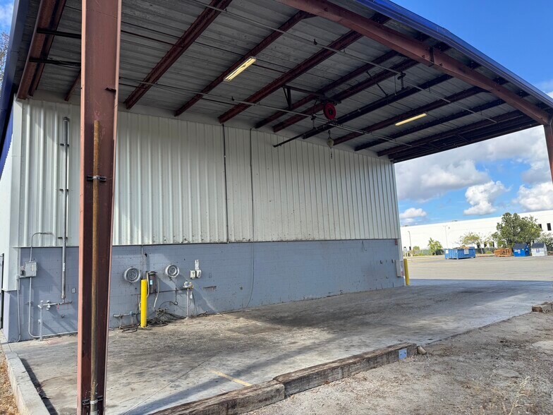 More Photos Of 45051 Industrial Dr, Fremont Warehouse For Lease