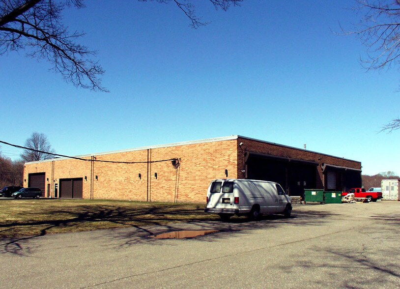 More Photos Of 170 Beaver Brook Rd, Lincoln Park Warehouse For Lease