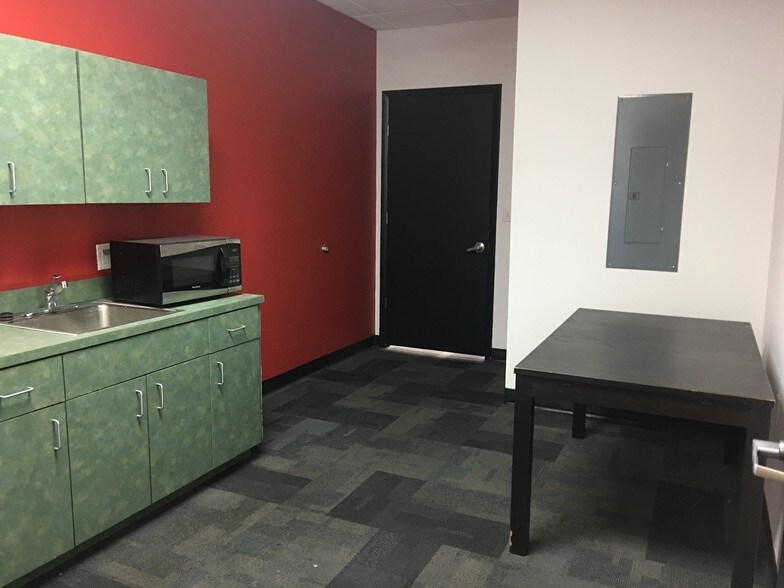 More Photos Of 6030 Hollywood Blvd, Pembroke Pines Office Residential For Lease