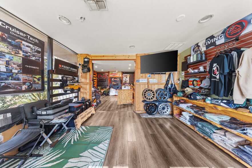 More Photos Of 23282 Peralta Dr, Laguna Hills Warehouse For Sale