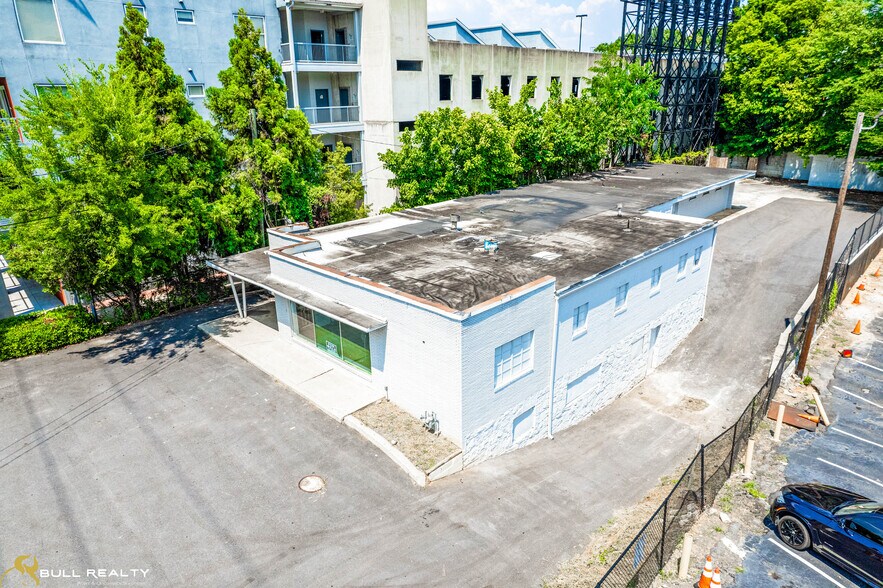 More Photos Of 2087 NE Piedmont Rd, Atlanta Freestanding For Sale