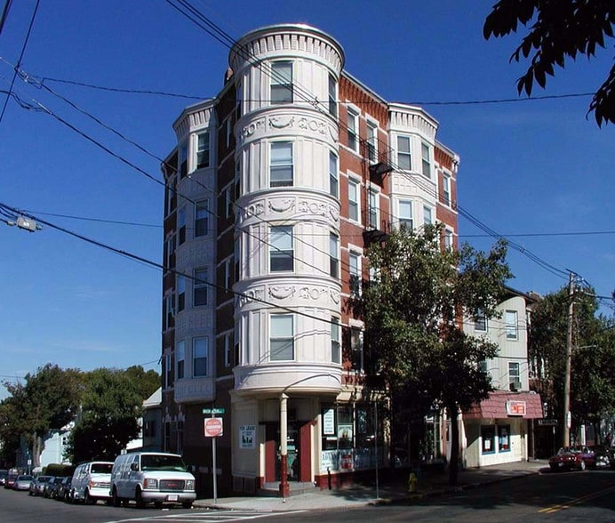 Primary Photo Of 74-78 Washington, Chelsea Apartments For Lease