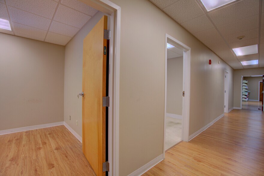 More Photos Of 315 W 10th St, Rome Medical For Sale