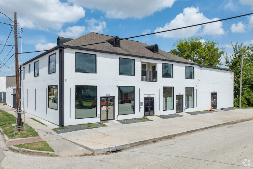 Primary Photo Of 4210 Emancipation Ave, Houston General Retail For Sale