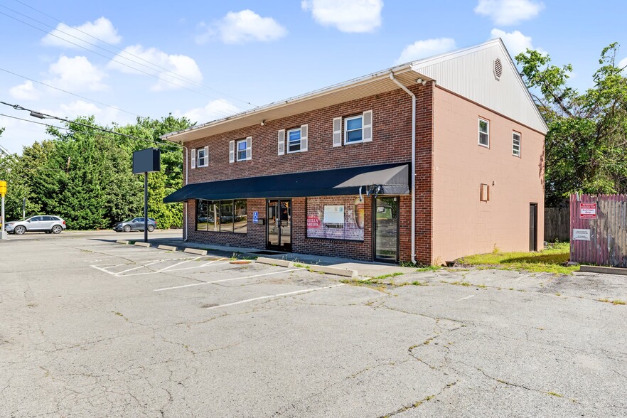 Primary Photo Of 1690 W Shore Rd, Warwick Storefront Retail Residential For Lease