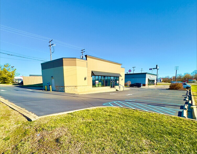 More Photos Of 638 Northview Dr, Mount Sterling Freestanding For Lease