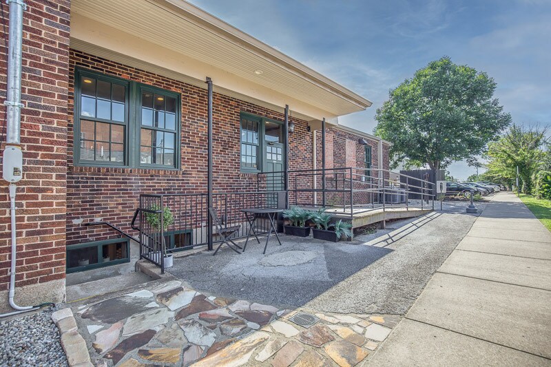 More Photos Of 1220 Gallatin Ave, Nashville Storefront Retail Office For Sale