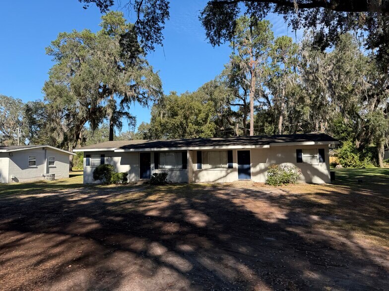 More Photos Of 283 SW Davaca Gln, Lake City Multifamily For Sale