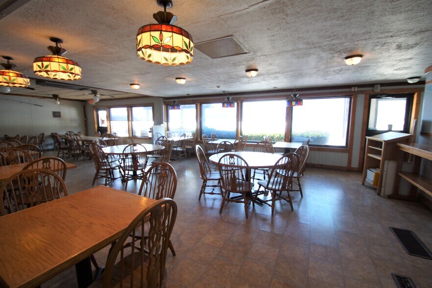 More Photos Of 7094 Eastlake Rd, Lisbon Restaurant For Sale