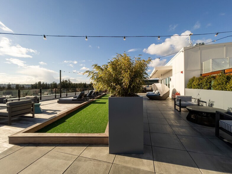 More Photos Of 11811-11821 NE 128th St, Kirkland Multifamily For Sale