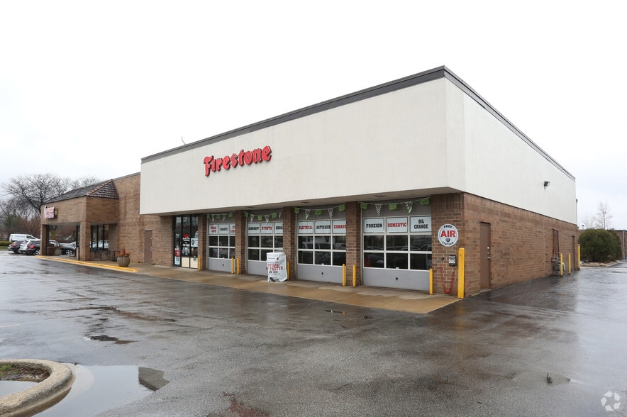 More Photos Of 7201-7247 S Kingery Hwy, Willowbrook General Retail For Lease