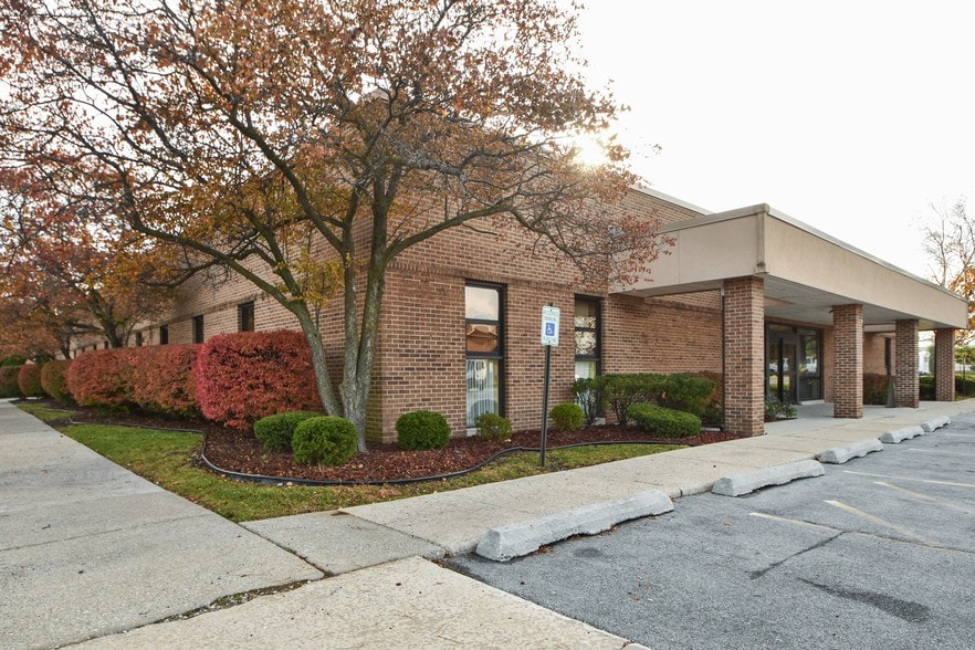 More Photos Of 5540 W 111th St, Oak Lawn Medical For Lease
