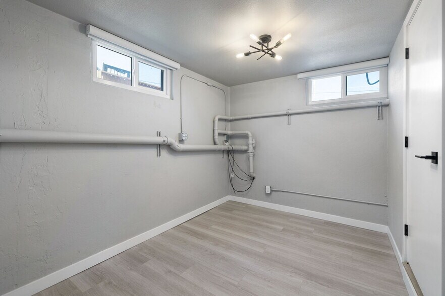 More Photos Of 943 S Wells Ave, Reno Specialty For Sale