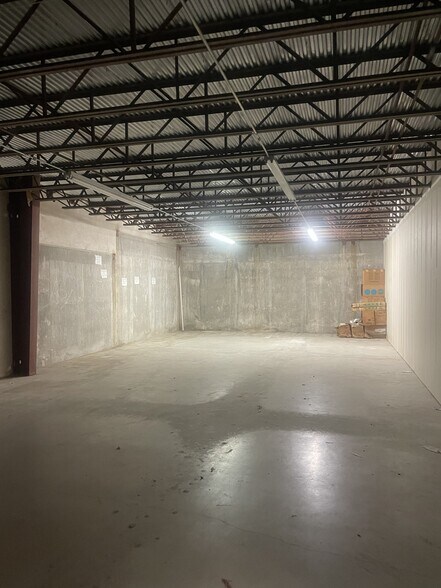 More Photos Of 10288 San Pedro Ave, San Antonio Showroom For Sale