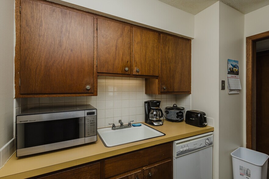 More Photos Of 3007 Sierra Pky, Hutchinson Apartments For Sale