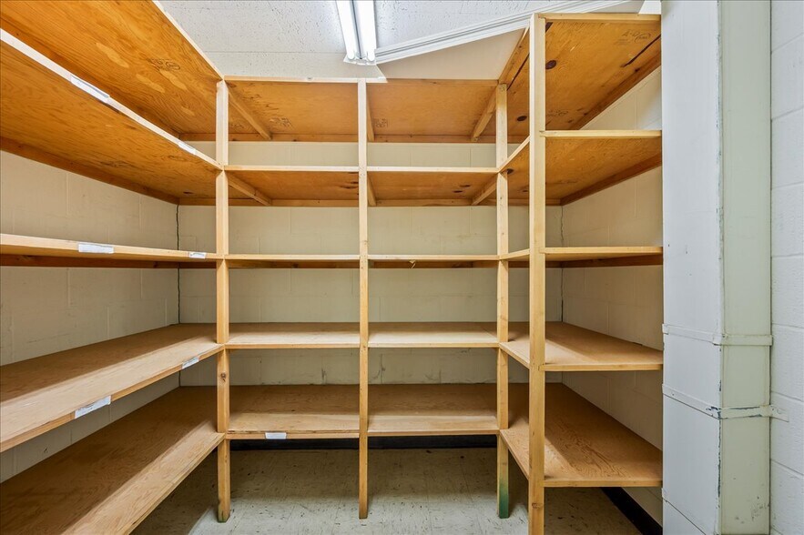 More Photos Of 111 W Commerce St, Lewisburg Bank For Sale