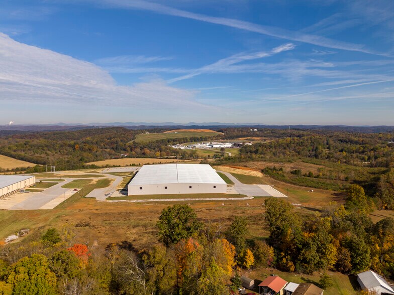 More Photos Of 1295 Huntington Park Dr, Loudon Warehouse For Lease