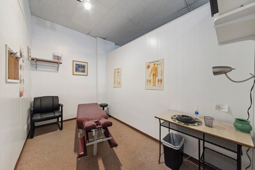 More Photos Of 3330 N Milwaukee Ave, Chicago Medical For Sale