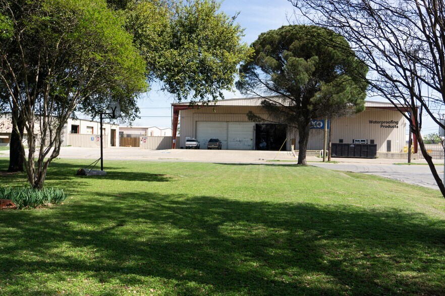 More Photos Of 307 N Britain Rd, Irving Land For Sale