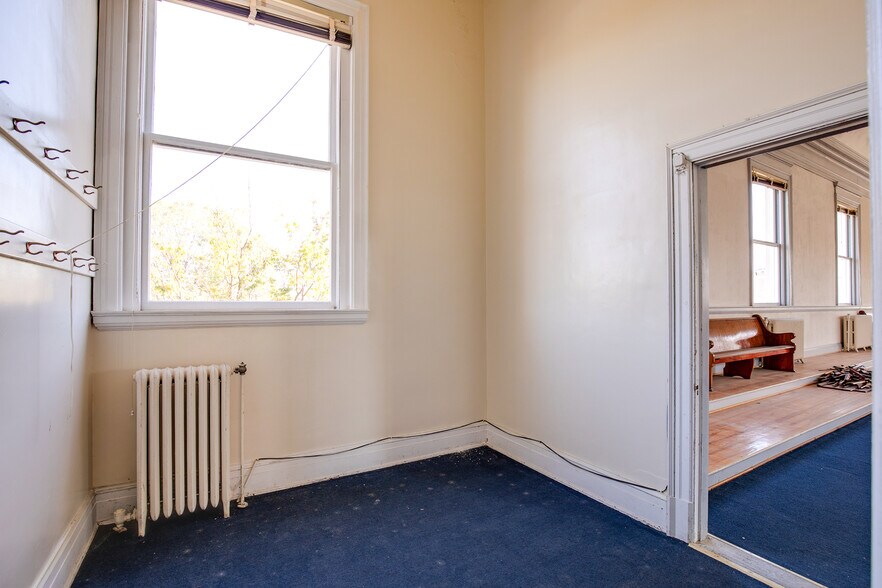 More Photos Of 520 N 25th St, Richmond Lodge Meeting Hall For Lease