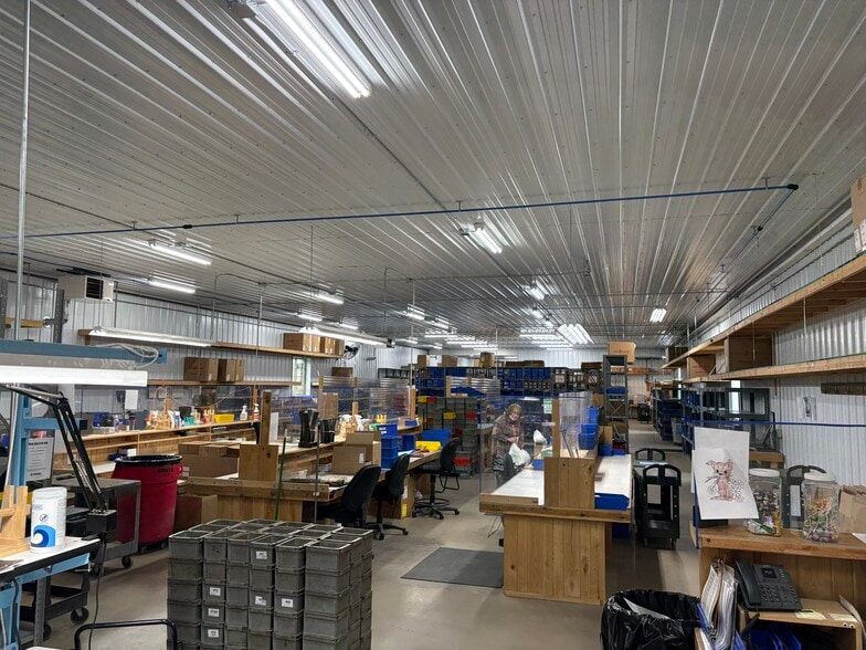 More Photos Of 3219 19th Ave E, Hibbing Manufacturing For Sale