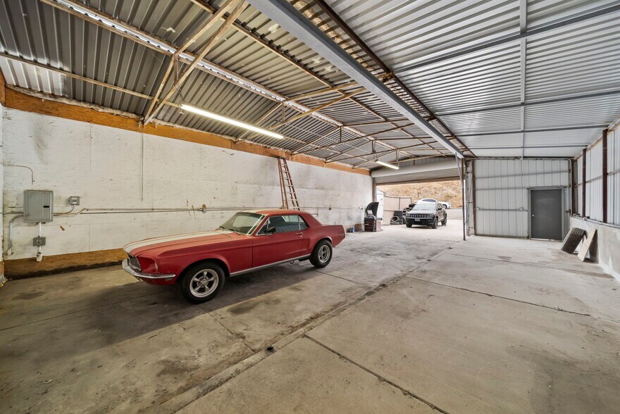 More Photos Of 16280 Sierra Hwy, Santa Clarita Land For Lease