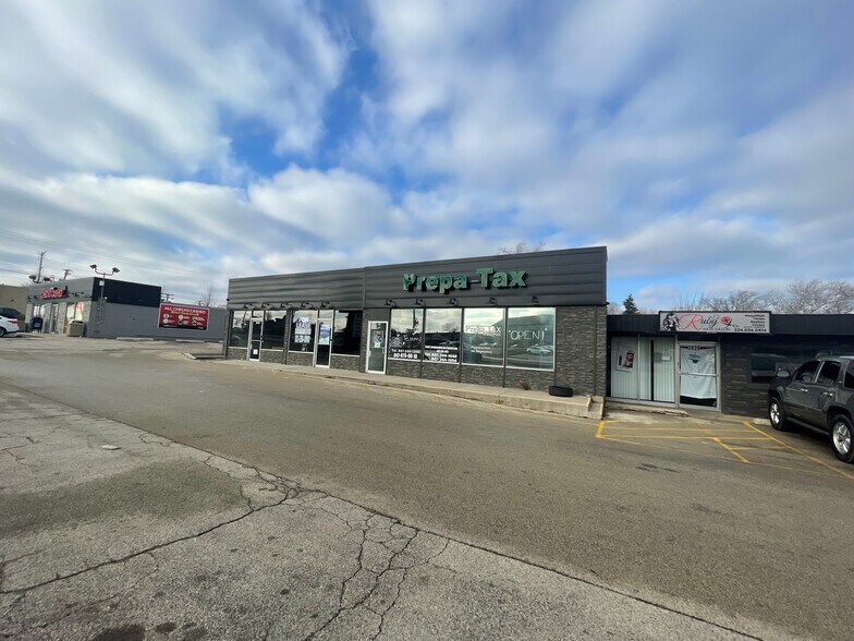 More Photos Of 2850 Belvidere Rd, Waukegan Storefront For Lease