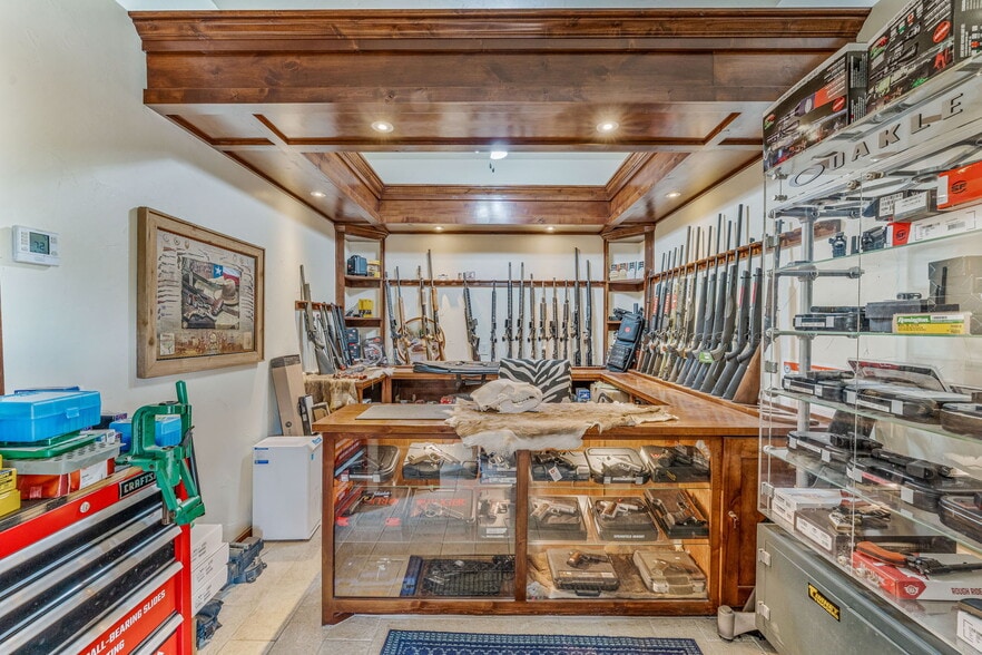 More Photos Of 1321 N FM 56, Glen Rose Trailer Camper Park For Sale