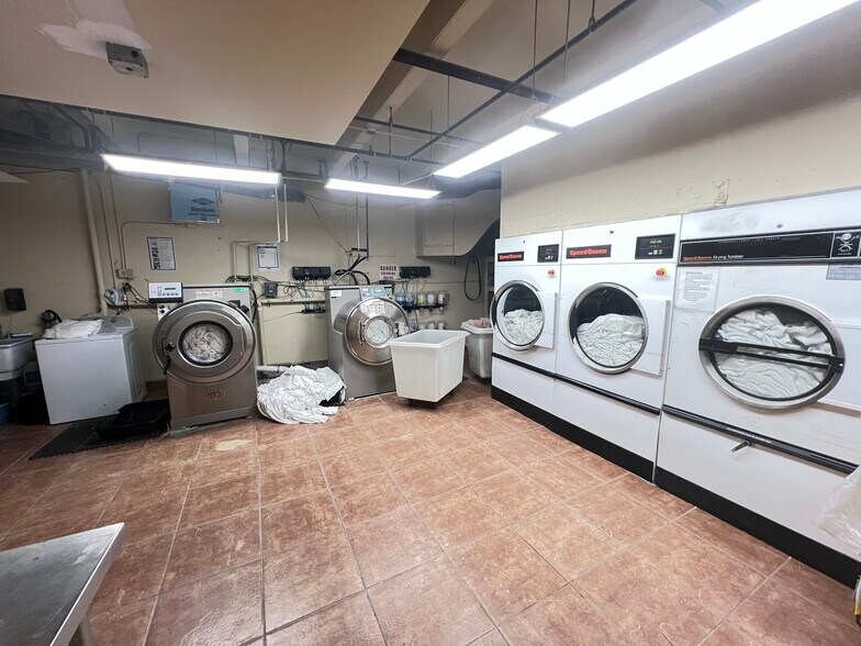 More Photos Of 560 Silverthorne Ln, Silverthorne Hotel For Sale