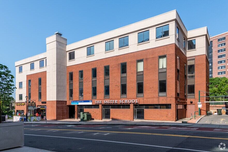 More Photos Of 2 Florence St, Malden Office For Lease