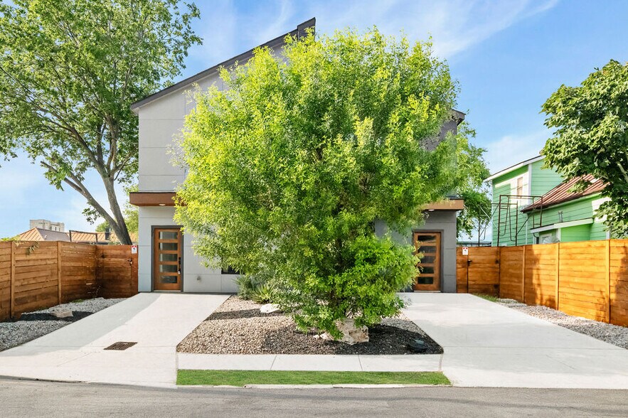 More Photos Of 125 Dashiell St, San Antonio Multifamily For Sale