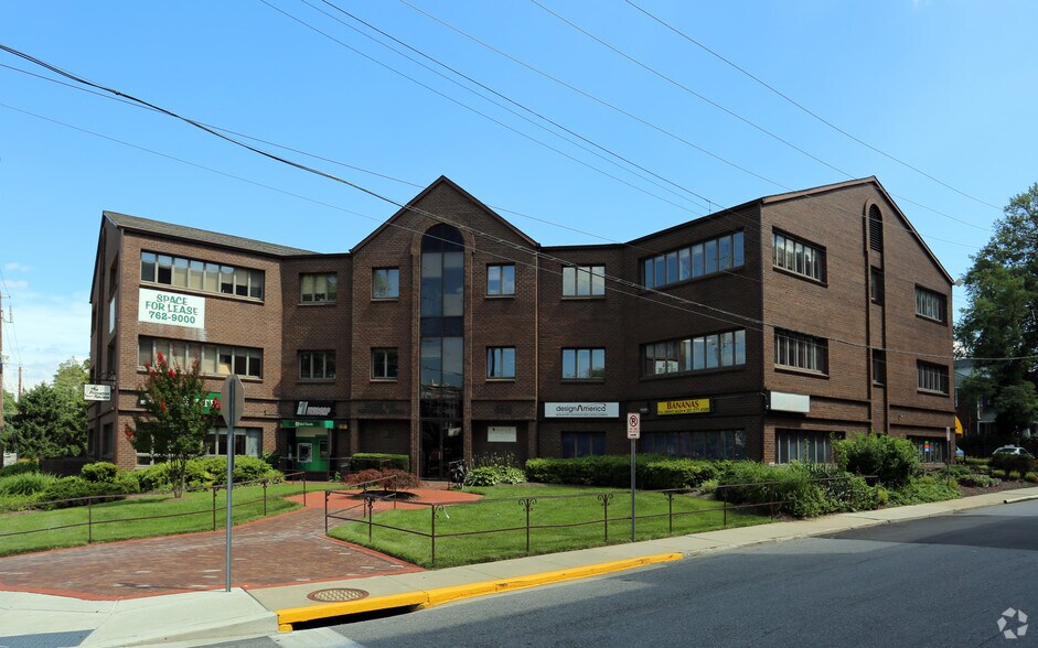 Primary Photo Of 4511 Knox Rd, College Park Office For Lease