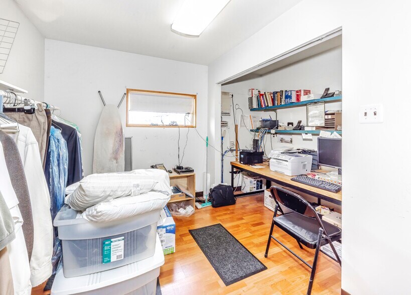 More Photos Of 2 Superior Way, Deptford Warehouse For Sale