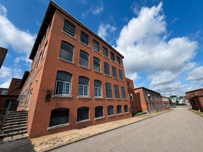 More Photos Of 535 Pawtucket Ave, Pawtucket Manufacturing For Sale