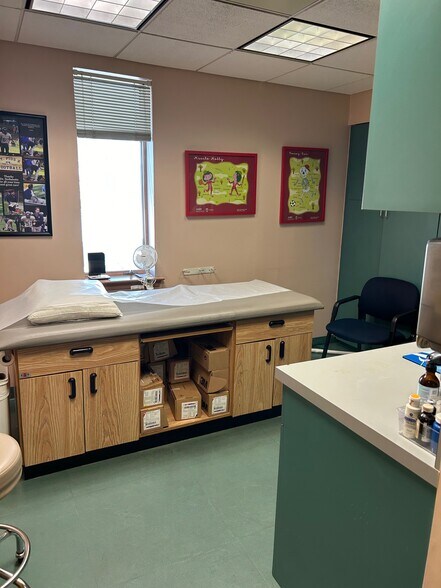 More Photos Of 510 Darby Rd, Havertown Medical For Lease
