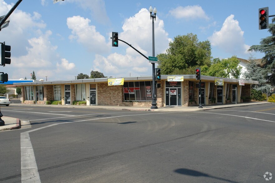 Primary Photo Of 241-245 N Hockett St, Porterville Office For Lease