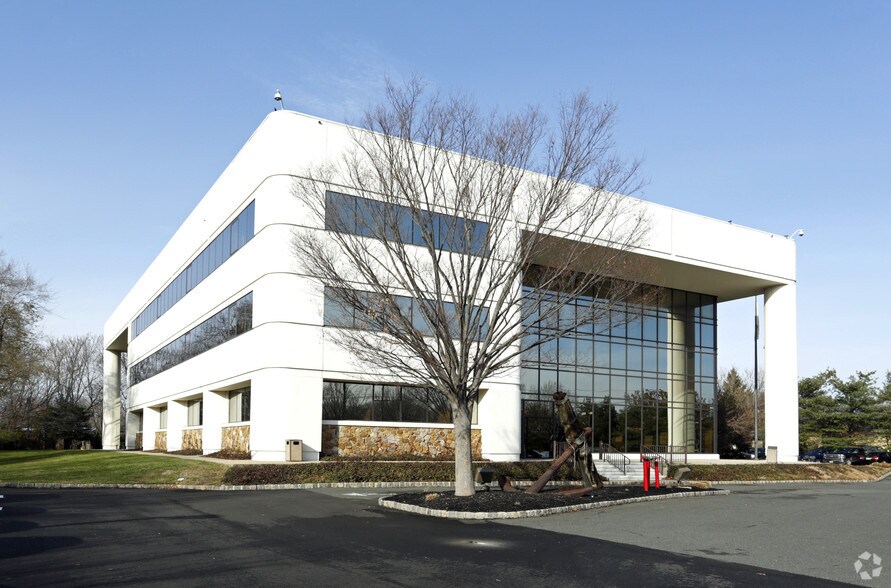 Primary Photo Of 4 Commerce Dr, Cranford Office For Sale