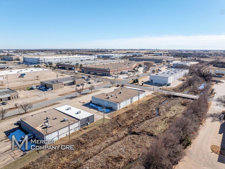 More Photos Of 3613-3621 S Moulton Dr, Oklahoma City Service For Lease