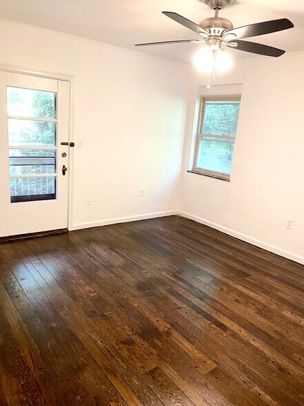 More Photos Of 877 Ludlow, Cincinnati Apartments For Sale