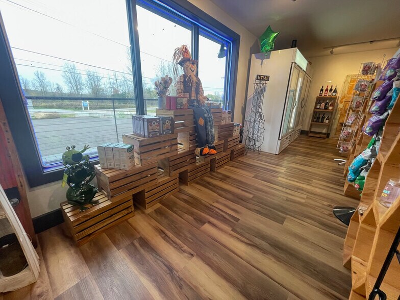 More Photos Of 7 Ferry Rd, South Hero Storefront For Sale